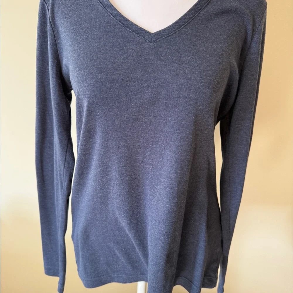 Eddie Bauer women’s set of 4 large shirts - Picture 12 of 15